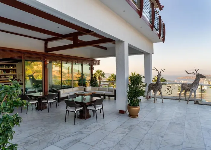 Hillstone & Hotel 5*