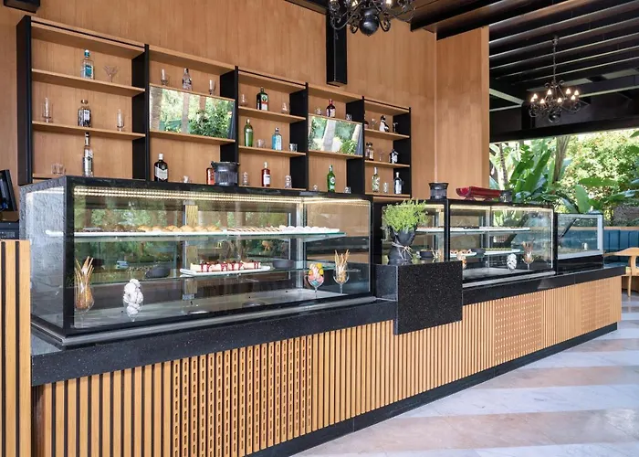 Hillstone & בודרום