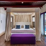 Hillstone & 5* Αλικαρνασσός