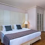 Hillstone & Αλικαρνασσός