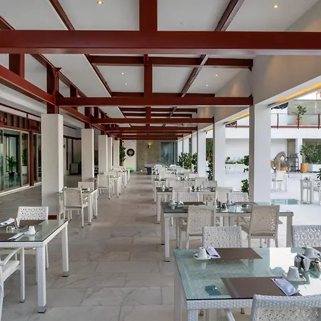 Hotel Hillstone & 5*