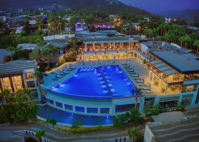 Hillstone & Hotell 5*