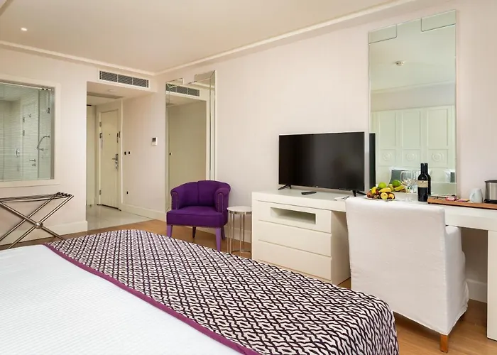 Hillstone & Hotell Bodrum