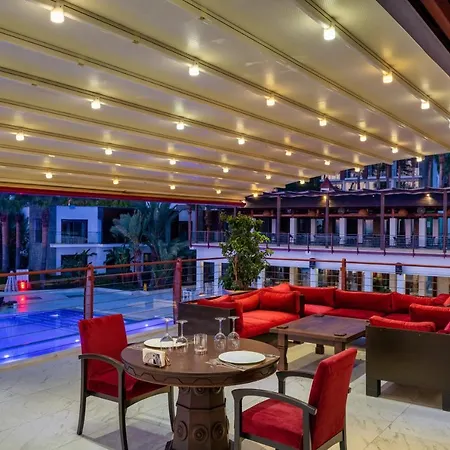 酒店 Hillstone & 5*