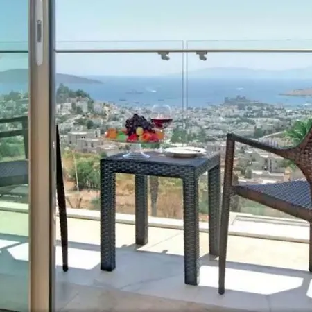 Hillstone & בודרום